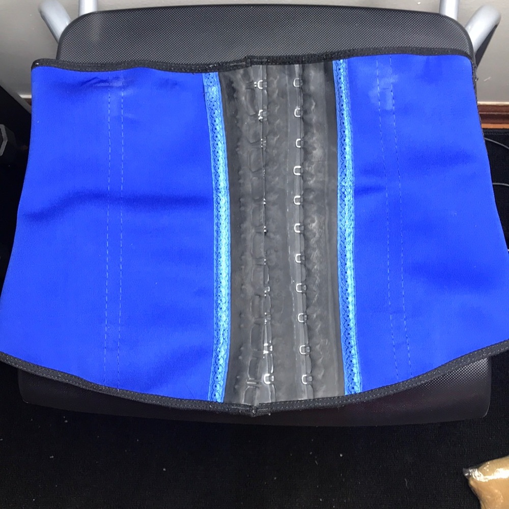 Anne Cherry Waist Trainer